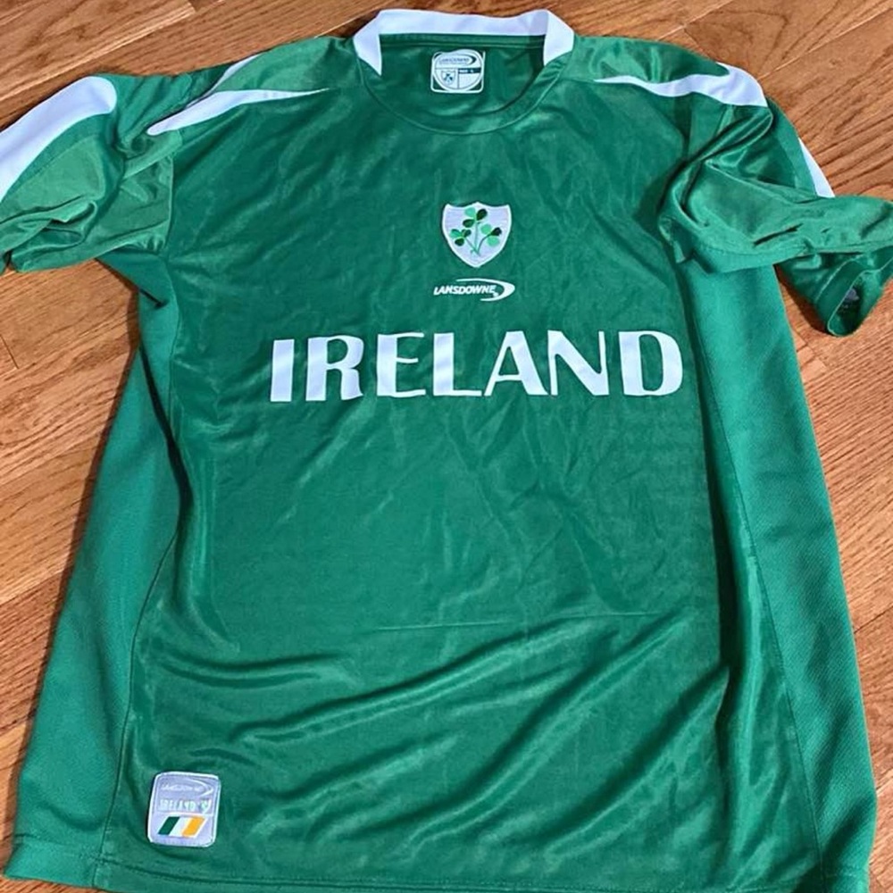 Ireland Jersey.  Men’s Large.